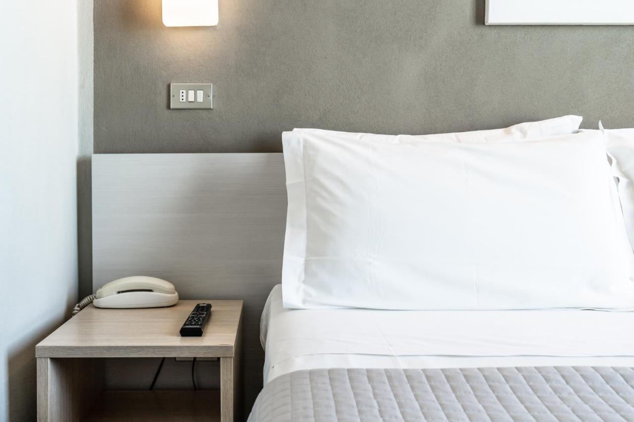 Hotel Columbia Bellaria-Igea Marina Ngoại thất bức ảnh