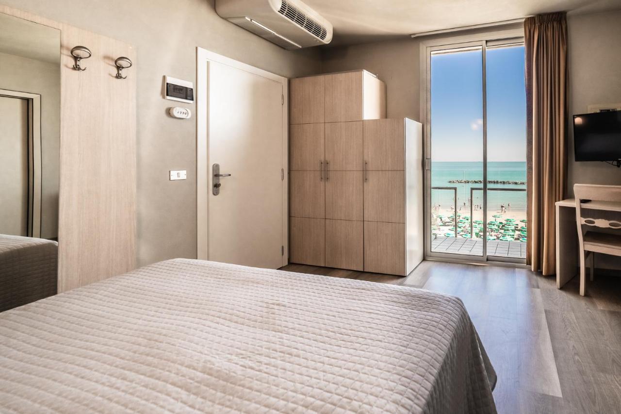 Hotel Columbia Bellaria-Igea Marina Ngoại thất bức ảnh